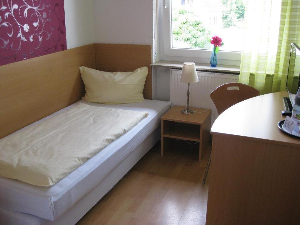 Leuchtners An Der Rennbahn Hotel *